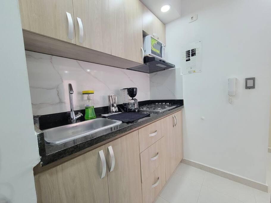 Cerca Al Mar, En Col * Cartagena